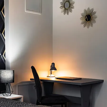 Luxcity In The Center Of Nowy Targ, Free Parking Apartmán