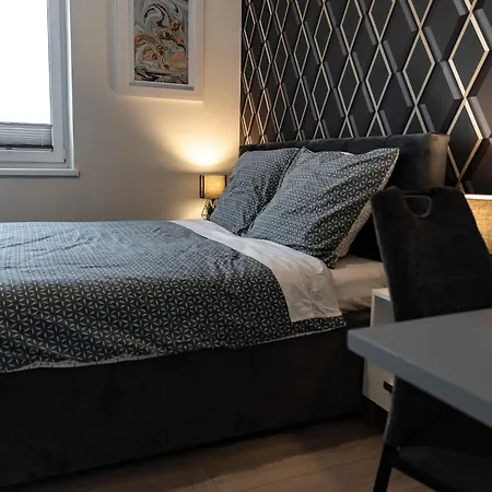 Luxcity In The Center Of Nowy Targ, Free Parking Nowy Targ